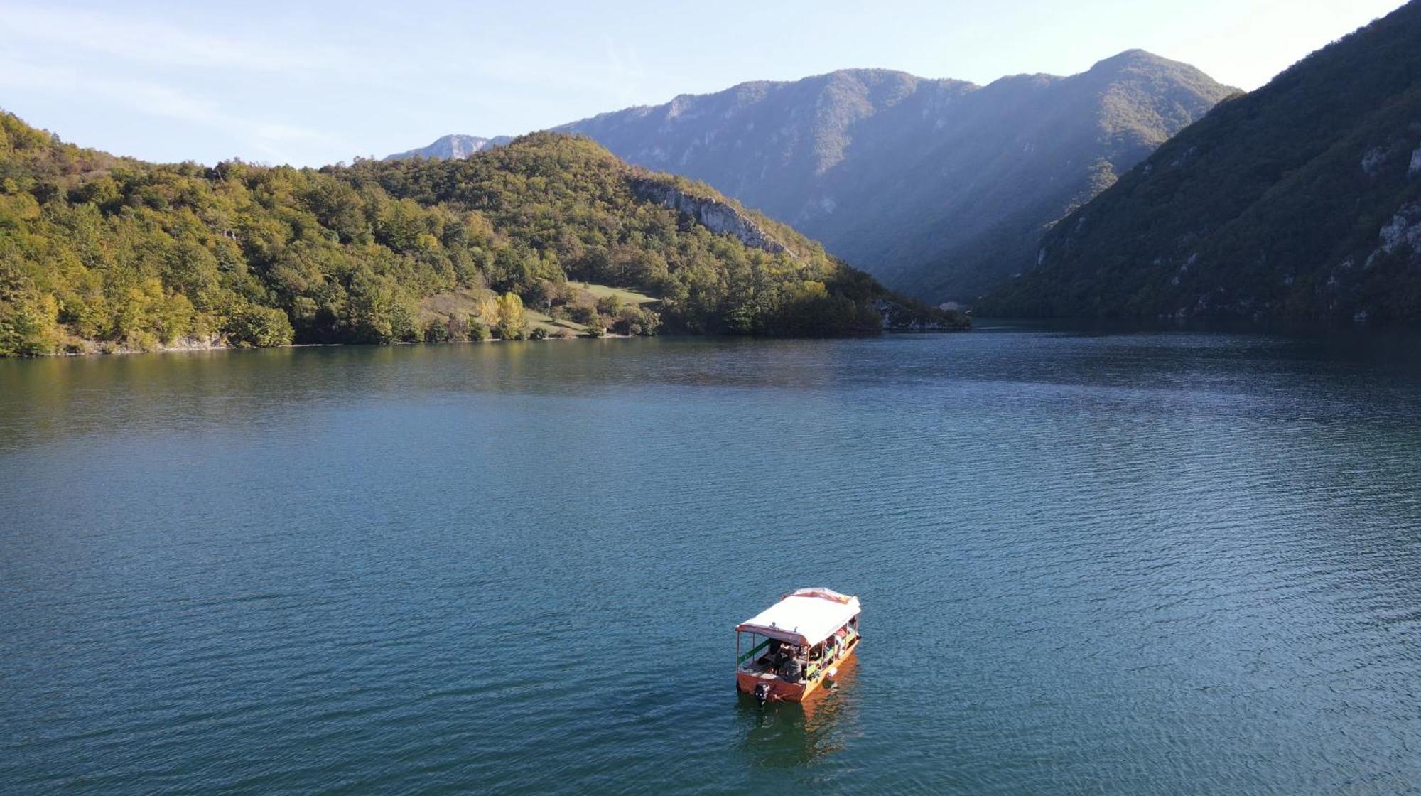 Rusticna Kuca Crvena Stena U Blizini Kucice Na Drini Bajina Basta Exterior foto